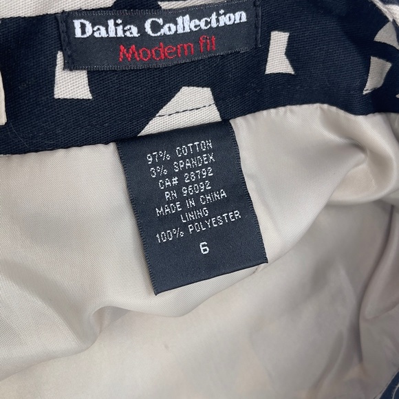 Dalia Collection Modern Fit Brand new black and cream color Sits below the waist - Picture 3 of 3